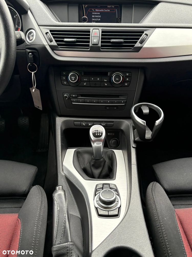 BMW X1 sDrive20d EfficientDynamics - 11