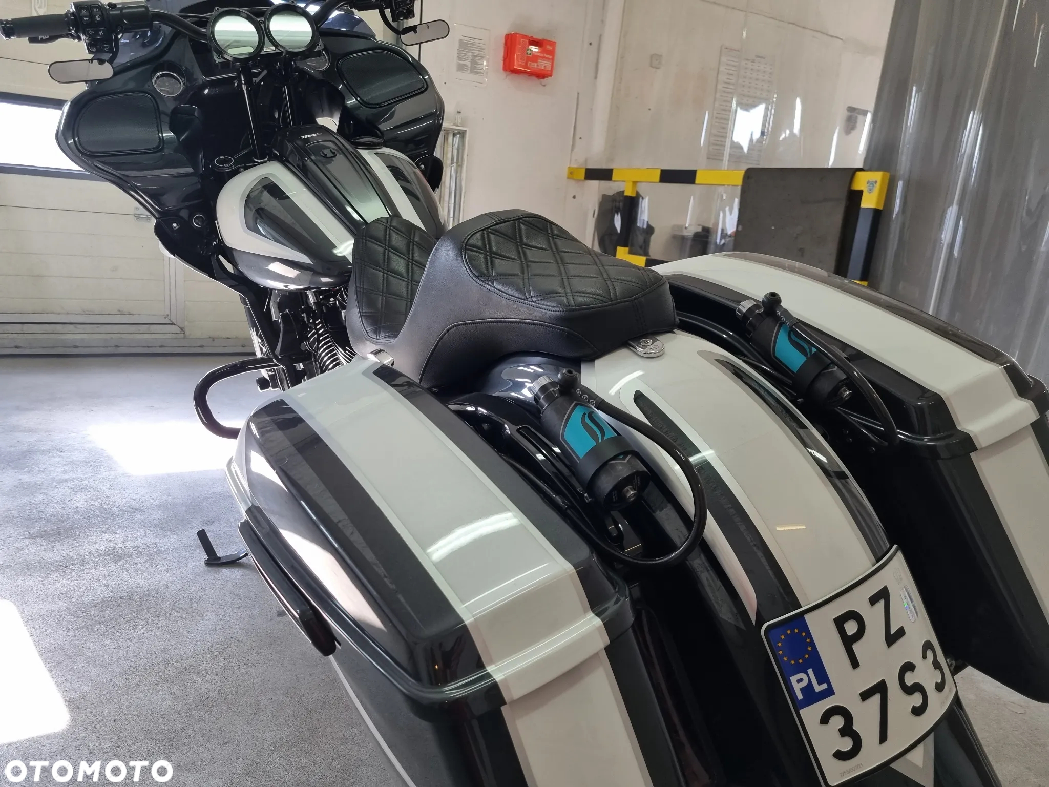 Harley-Davidson Touring Road Glide - 5