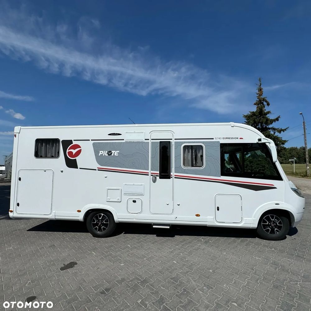 PILOTE G740 FGJ Expression - 11