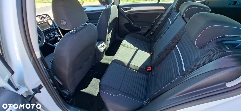 Volkswagen Golf 1.4 TSI BlueMotion Technology Cup - 26