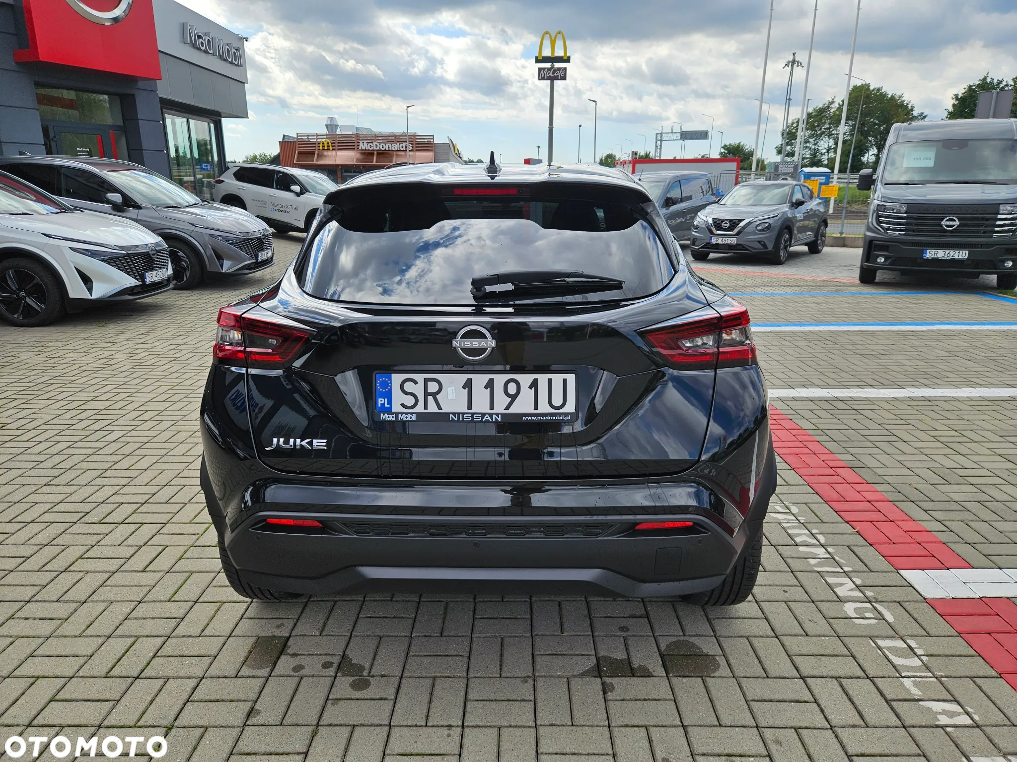 Nissan Juke 1.0 DIG-T N-Connecta - 17