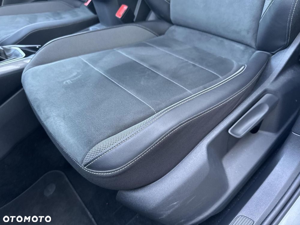 Volkswagen T-Roc - 13