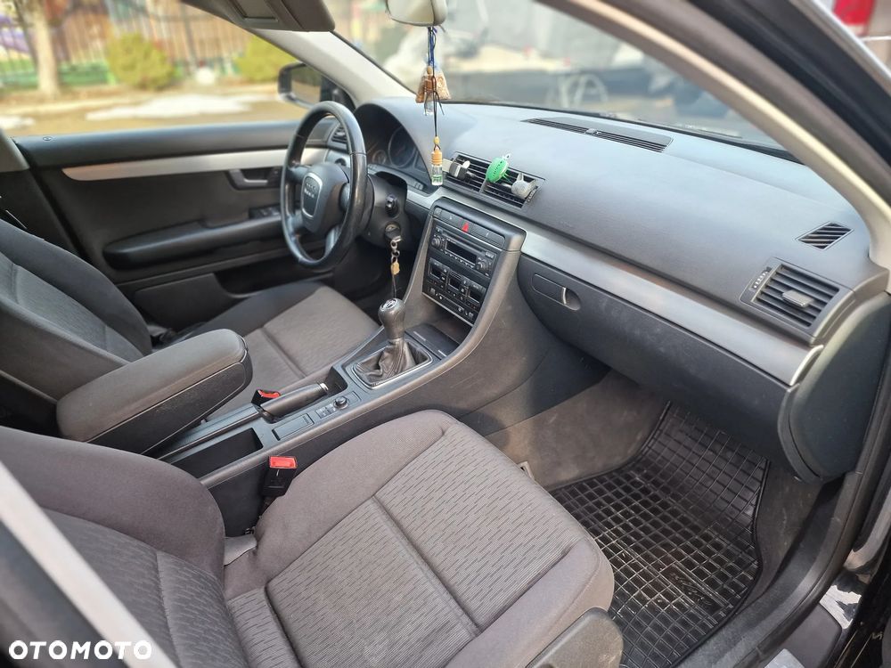 Audi A4 Avant 2.0 TDI - 13