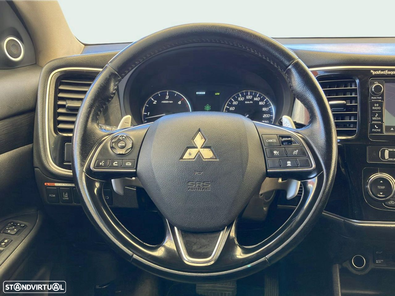 Mitsubishi Outlander 2.2 DI-D Instyle Navi AT 4WD - 11