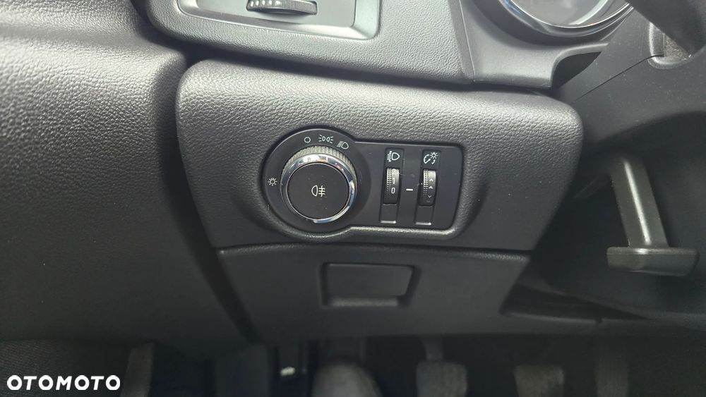 Opel Astra 1.7 CDTI DPF Edition - 37