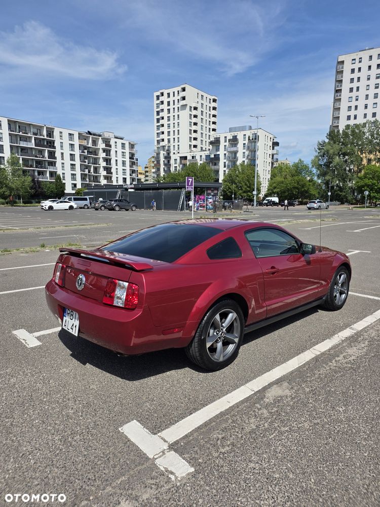 Ford Mustang - 2