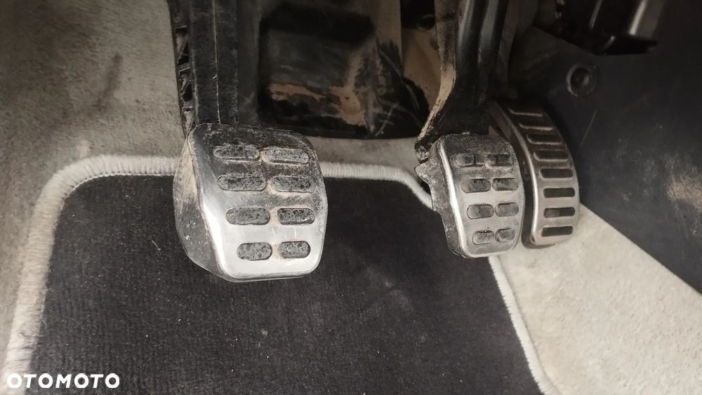 Skoda Octavia 1.8T RS - 17