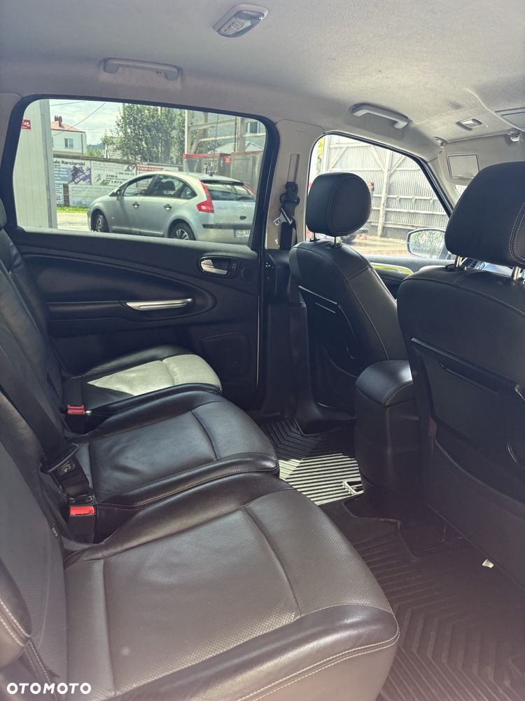 Ford S-Max - 6