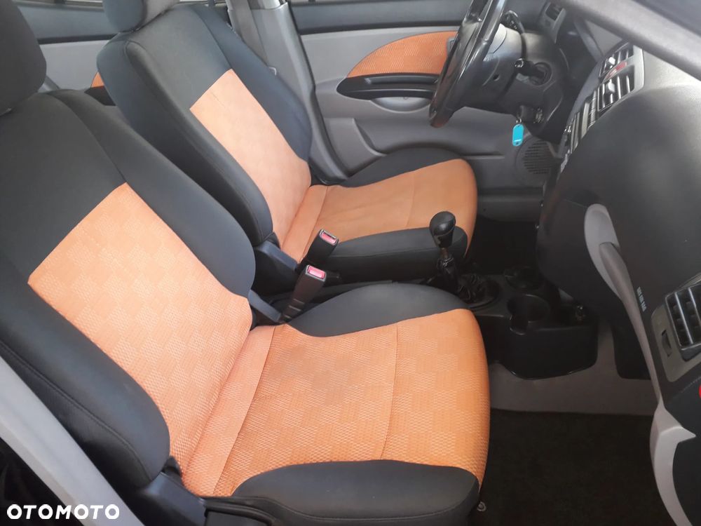 Kia Picanto 1.1 EX - 32