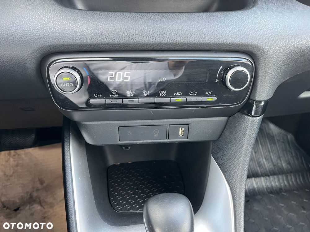 Toyota Yaris Hybrid 1.5 Comfort - 16