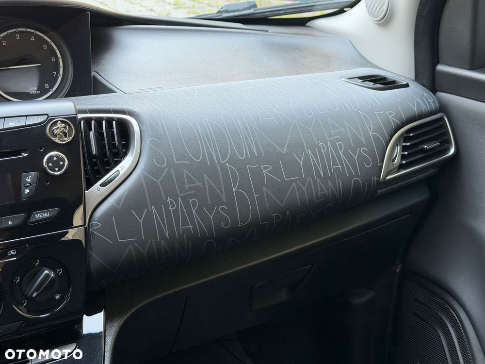 Lancia Ypsilon 1.2 8V Elefantino S&S - 12