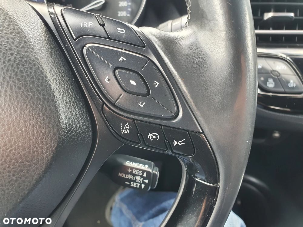 Toyota C-HR Business-Edition - 18
