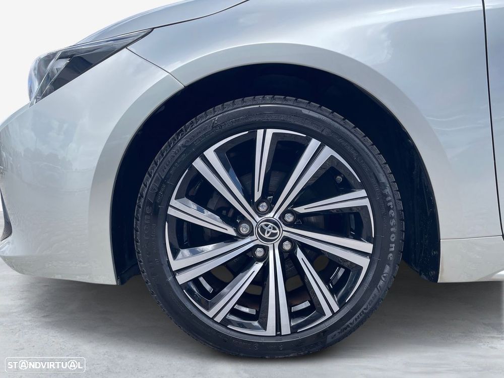 Toyota Corolla Touring Sports - 16