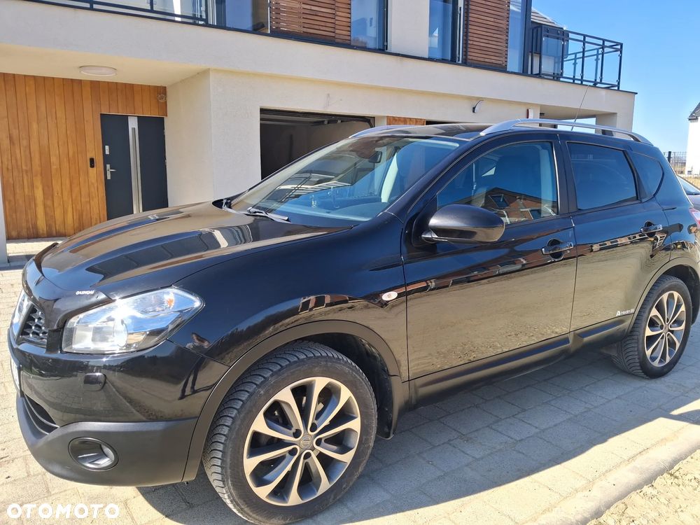 Nissan Qashqai 2.0 lounge - 1