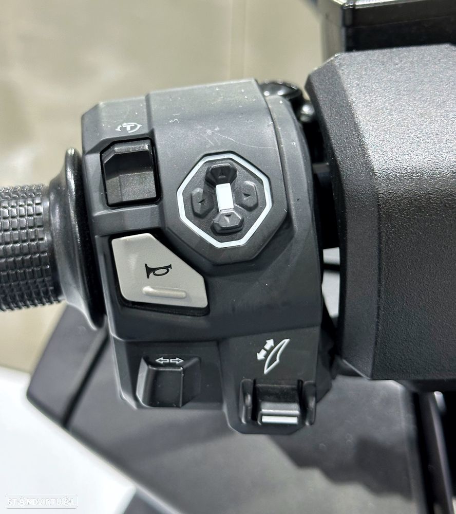 Honda Forza 125 - 13