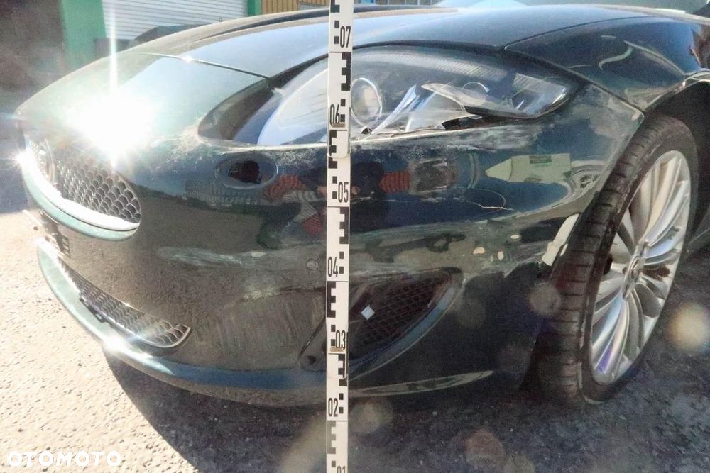 Jaguar XK 5.0 Portfolio - 6