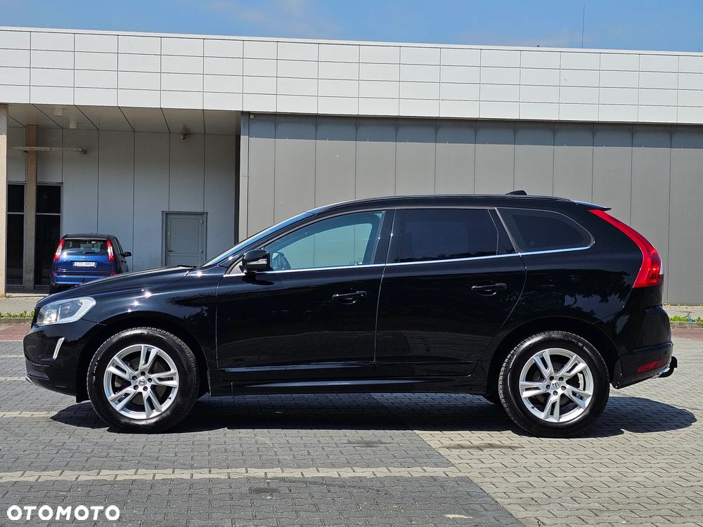 Volvo XC 60 D4 Momentum - 9