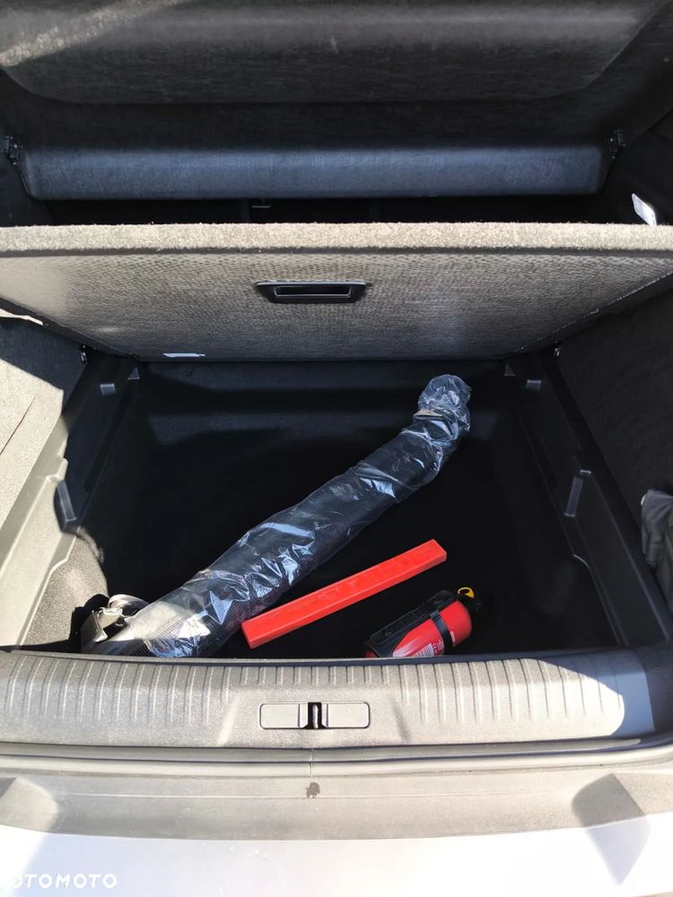 Peugeot 3008 1.2 PureTech mHEV Allure e-DCS6 - 12