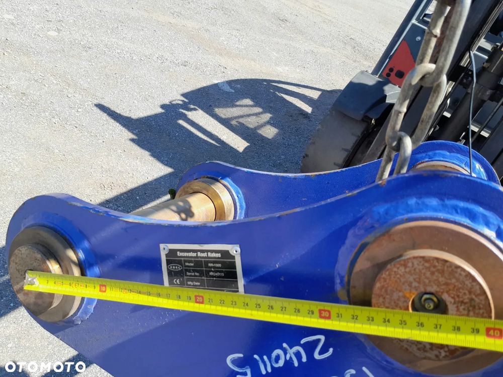 Łyżka KBKC grabiąca ażurowa przesiewowa sortująca grabie do korzeni kamieni do wyrównywania grabienia do koparki szerokość 150cm fi 65mm. NOWA. - 9