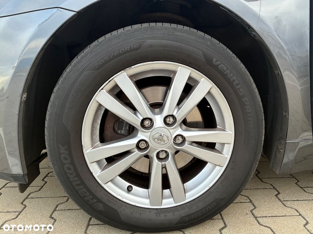 Toyota Avensis 1.8 Sol MS - 9