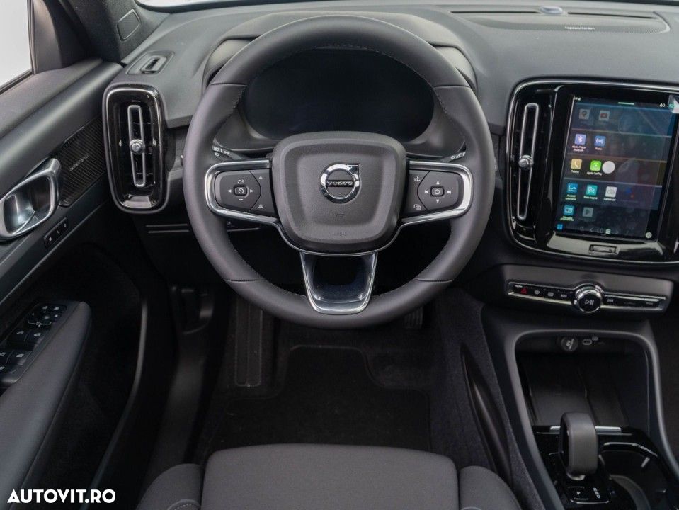 Volvo XC 40 Recharge Single Motor Extended Range RWD Plus - 10