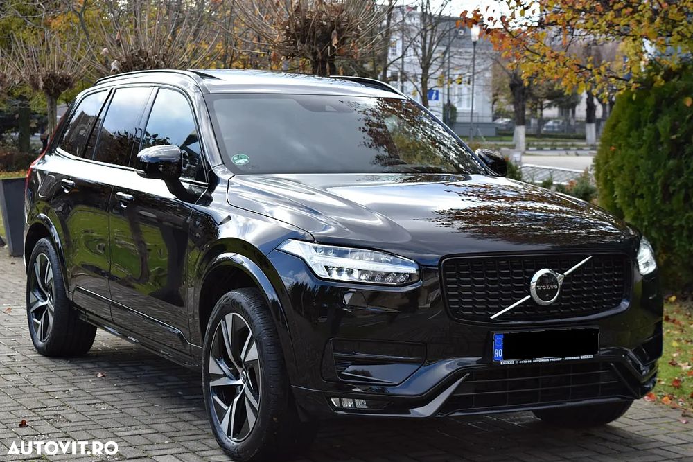 Volvo XC 90 B5 D AWD Plus Dark - 11