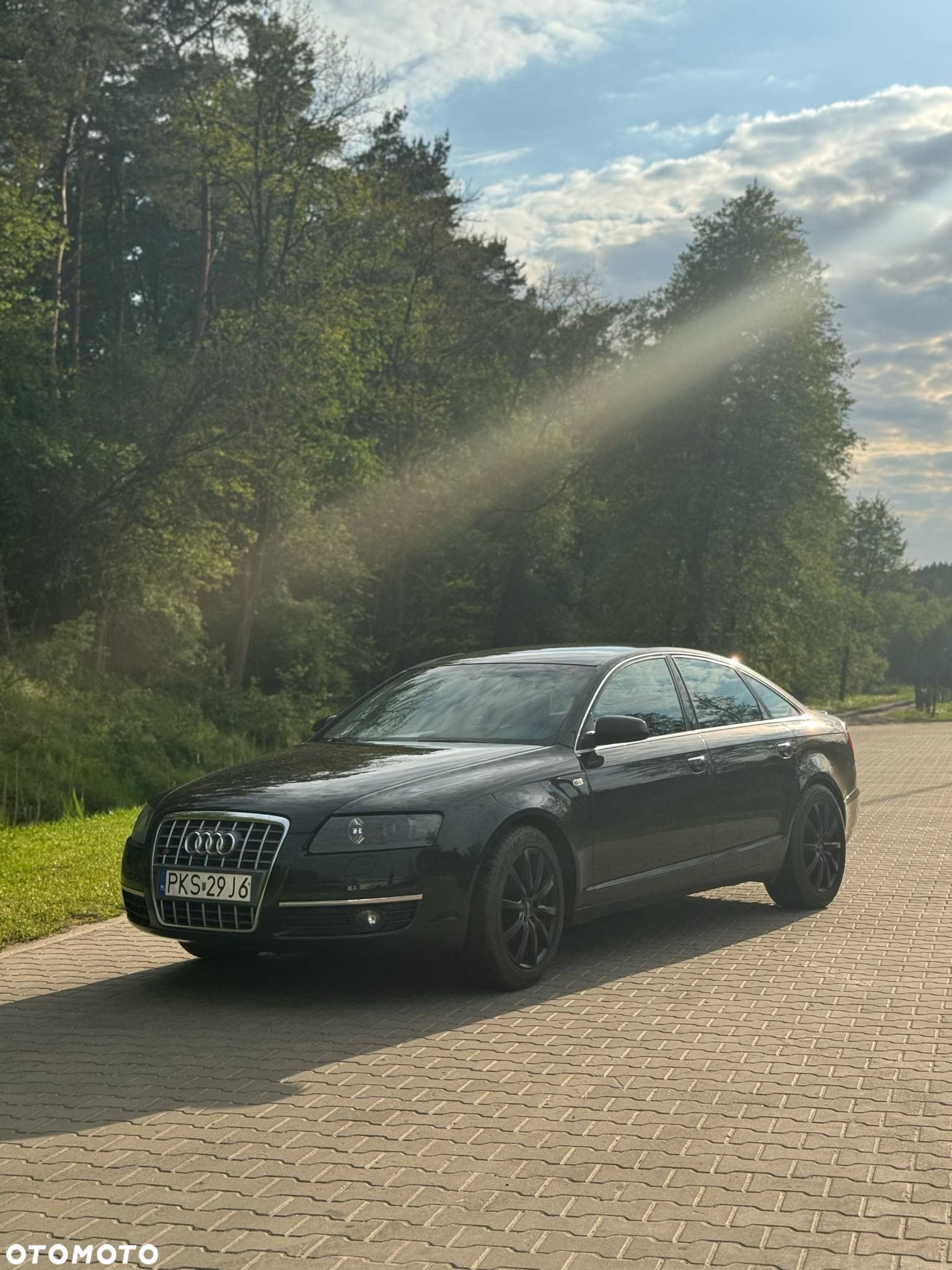 Audi A6 2.4 - 1