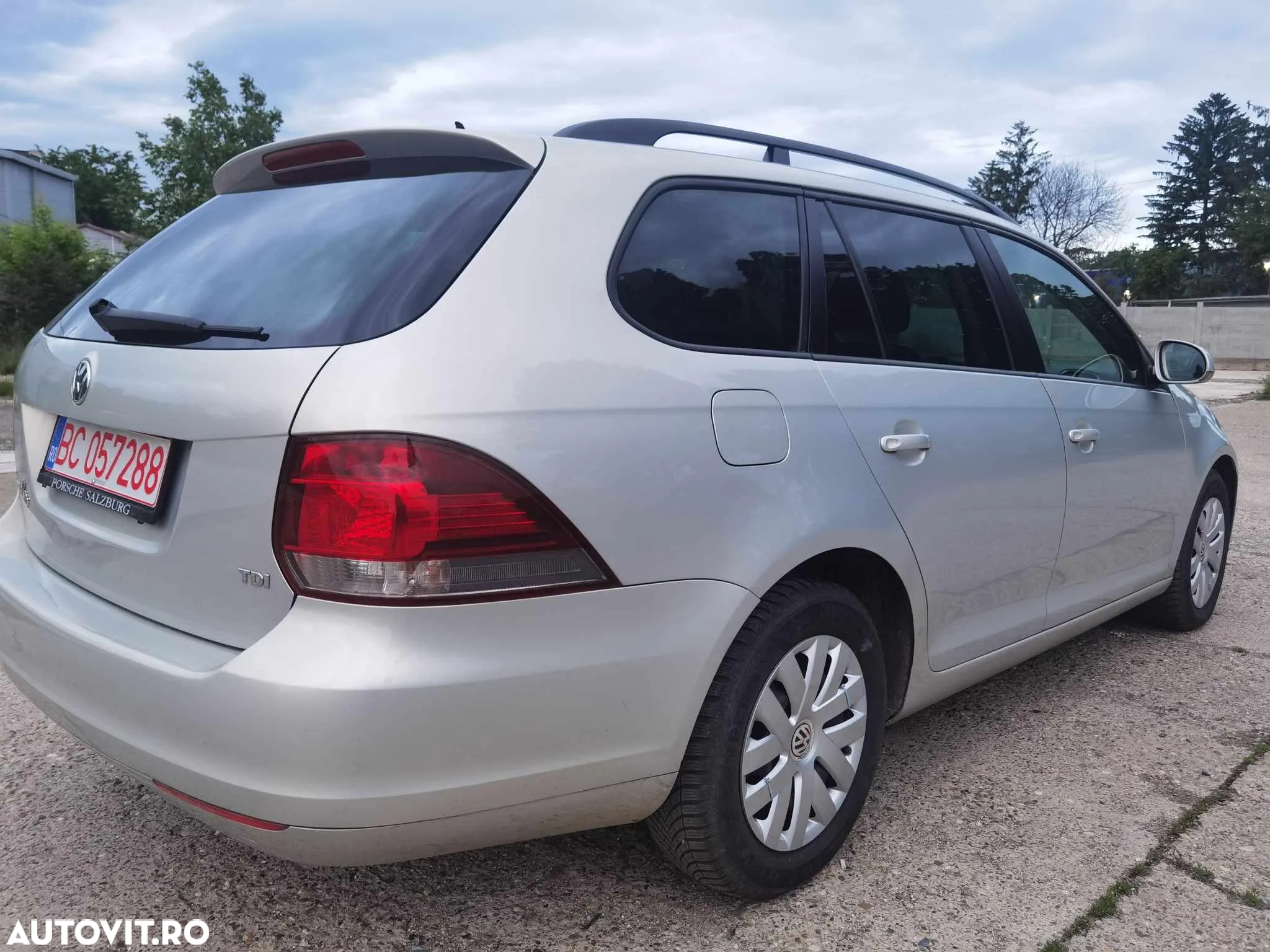 Volkswagen Golf - 16