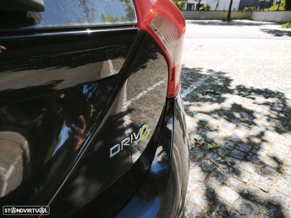 Volvo V60 1.6 D2 Drive Momentum Start/Stop - 12