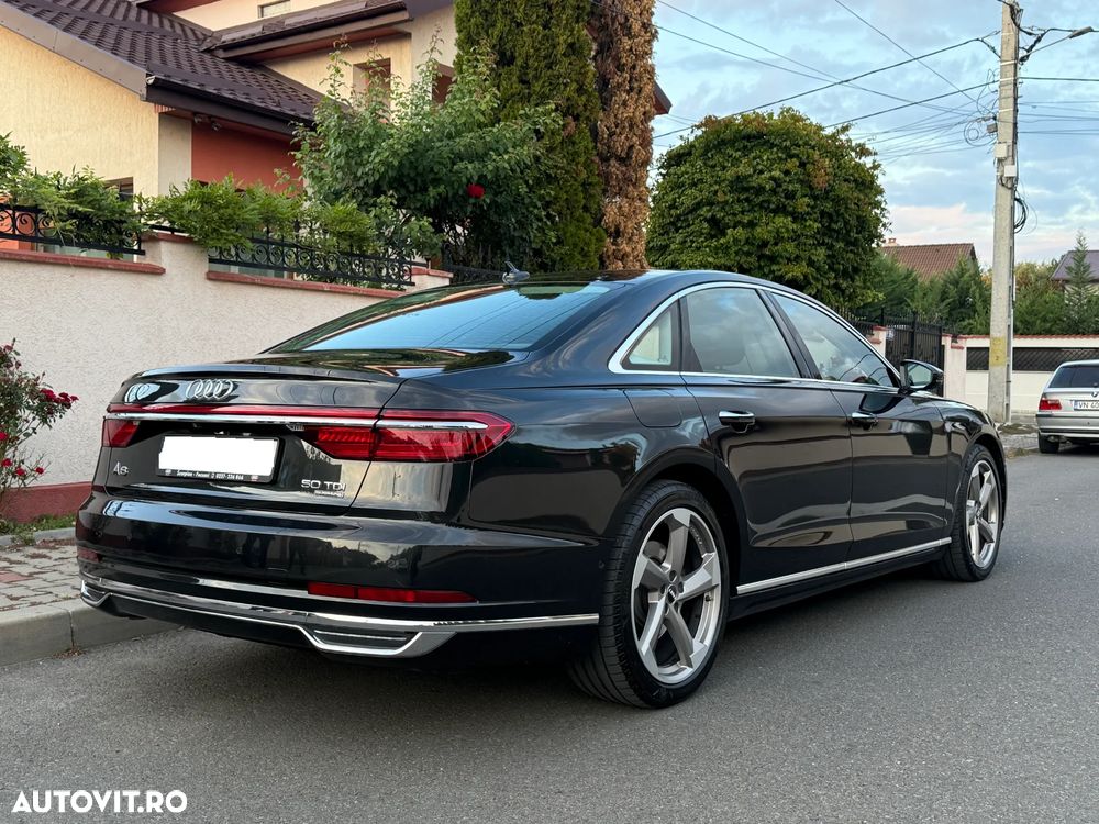 Audi A8 - 4