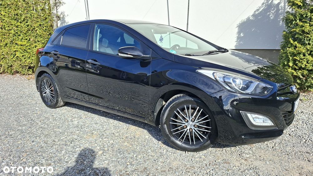 Hyundai i30 1.4 Fifa World Cup Edition - 32