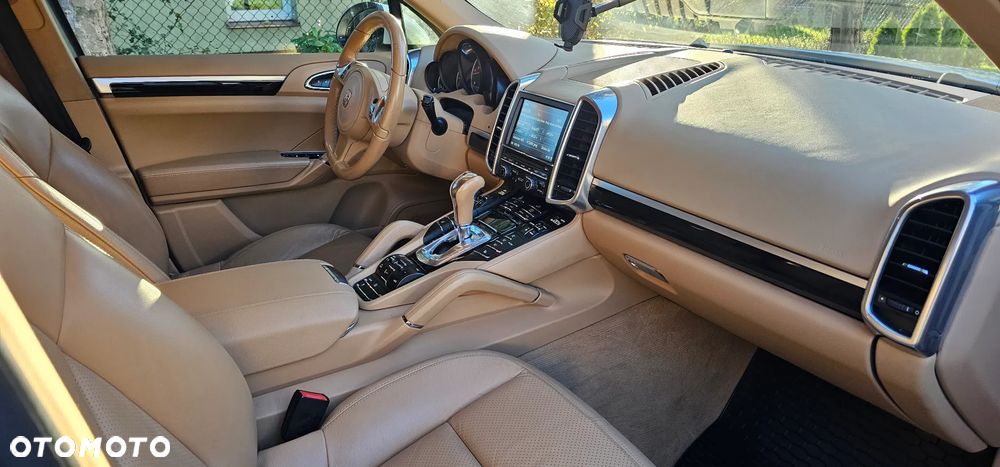 Porsche Cayenne Diesel Platinum Edition - 10