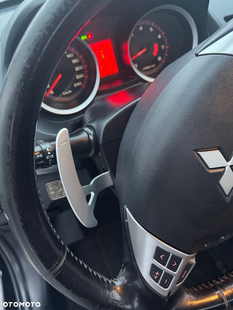 Mitsubishi Lancer 1.8 Intense CVT - 27