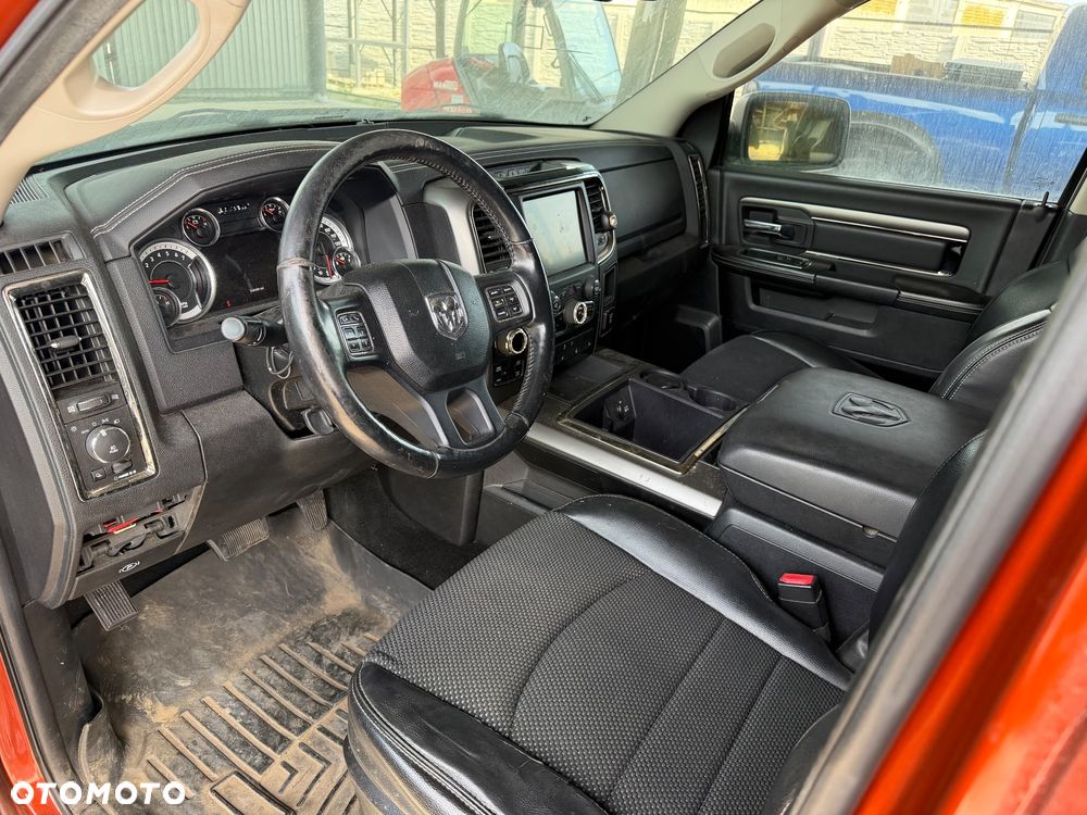 Dodge RAM 5.7 4x4 - 10