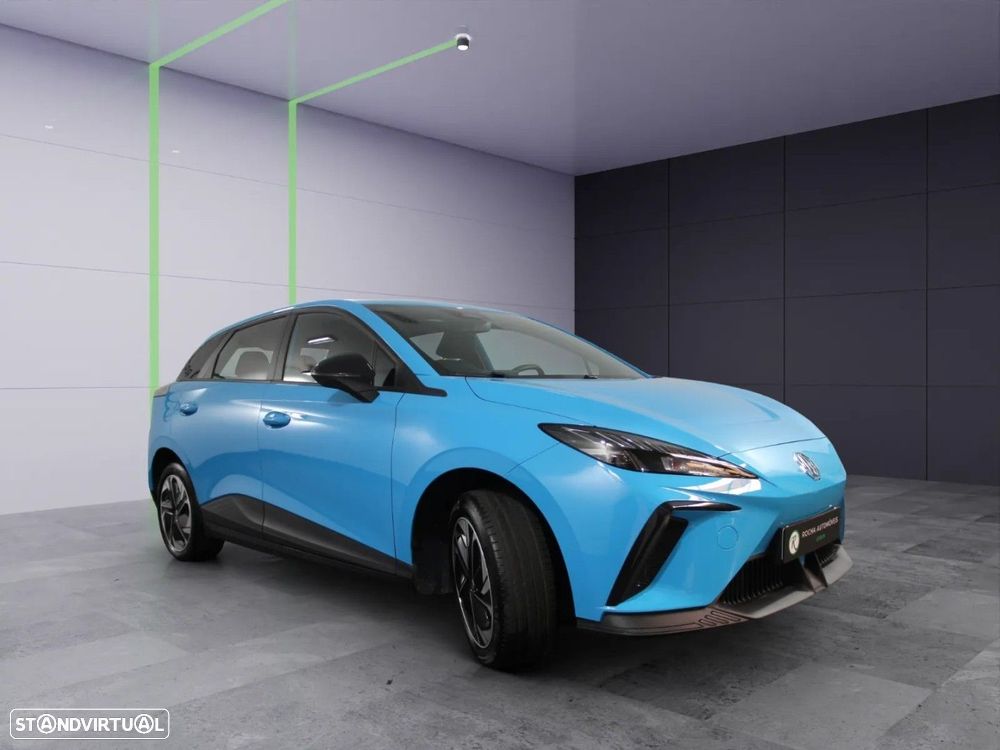 MG MG4 64 kWh Luxury - 4
