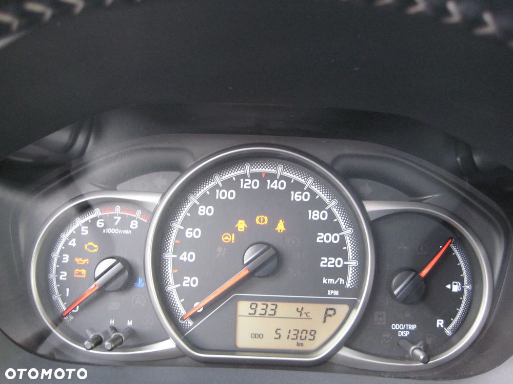 Toyota Yaris - 13