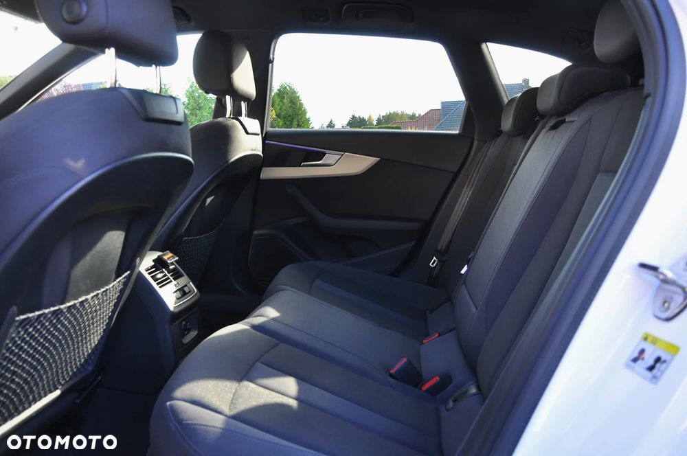 Audi A4 Avant - 14