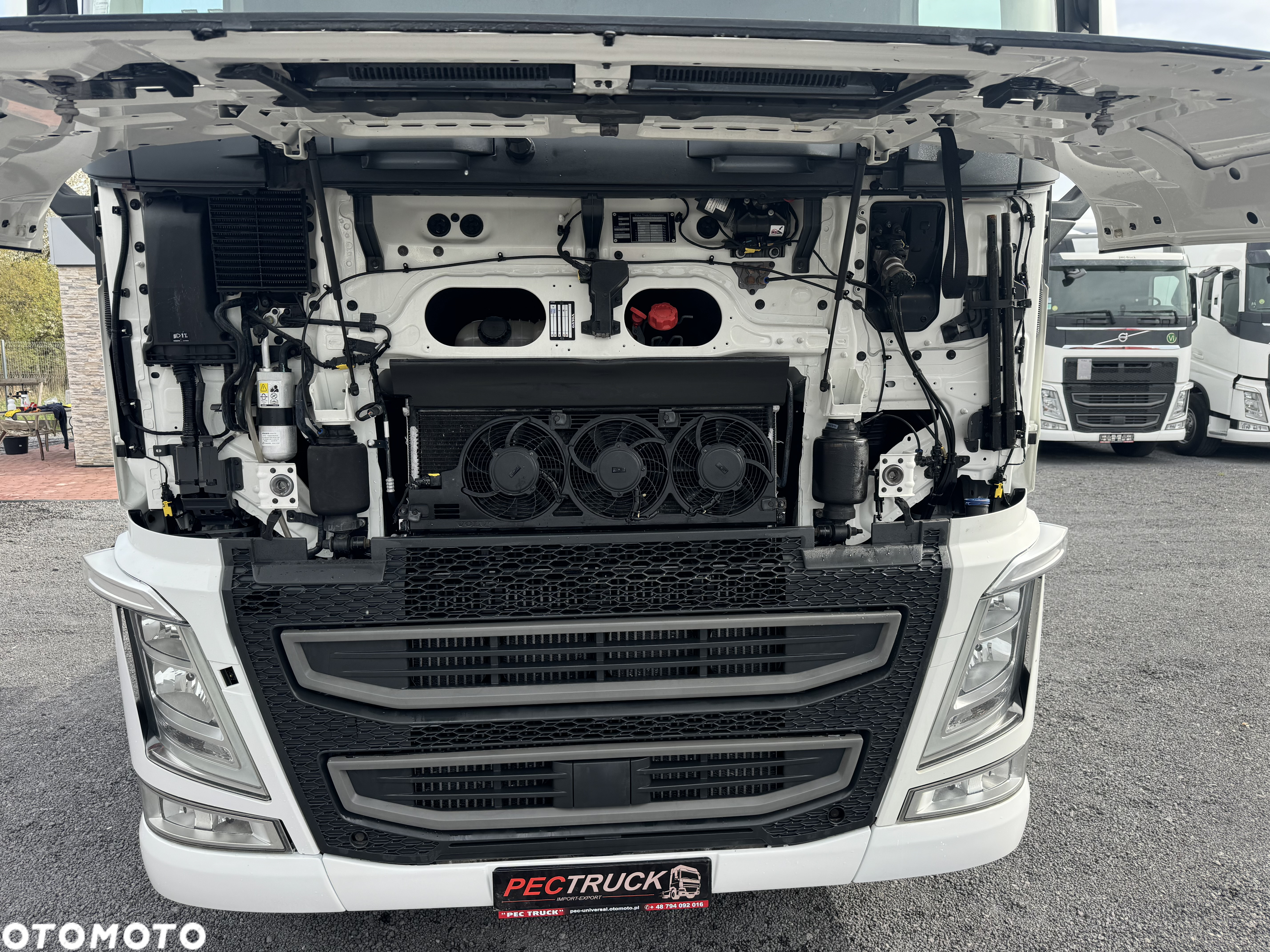 Volvo FH 500 / Automat / Full Spoiler / Lodówka / Klima Postojowa / 2 Zbiorniki / z Francji / - 15