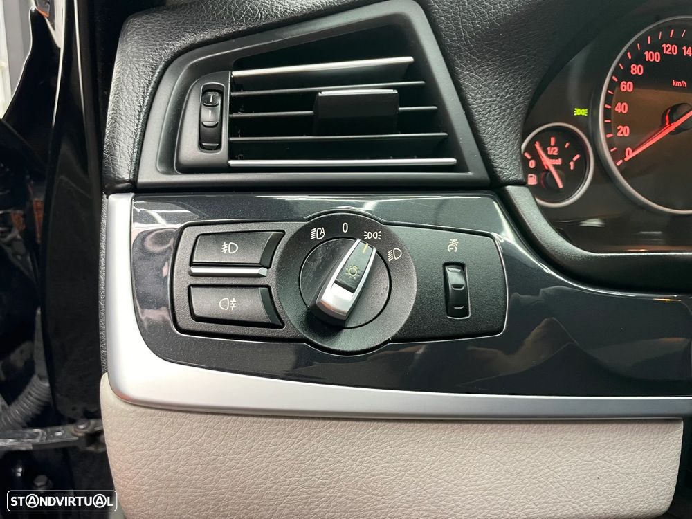 BMW 520 d Touring Luxury Line - 21