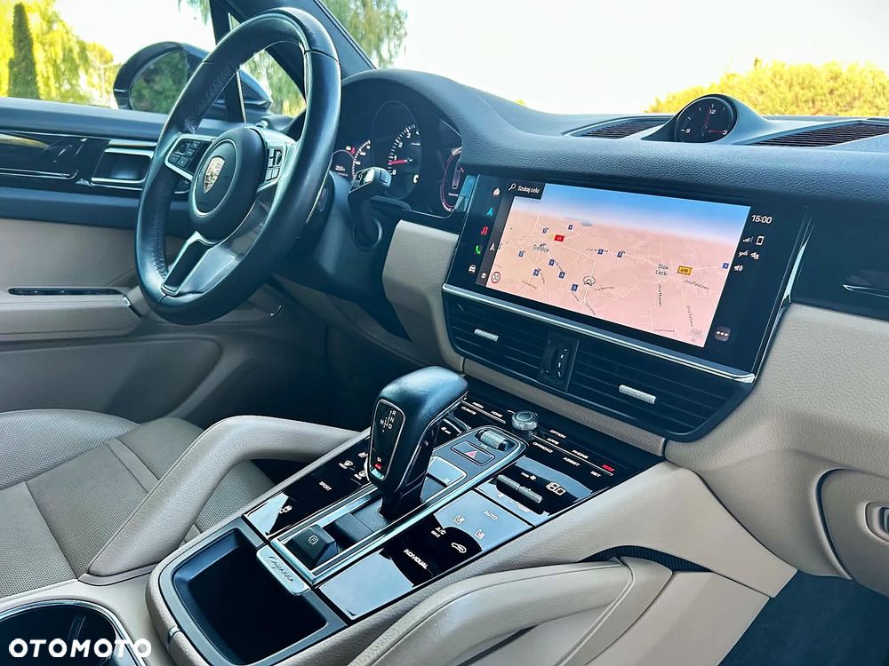 Porsche Cayenne - 28