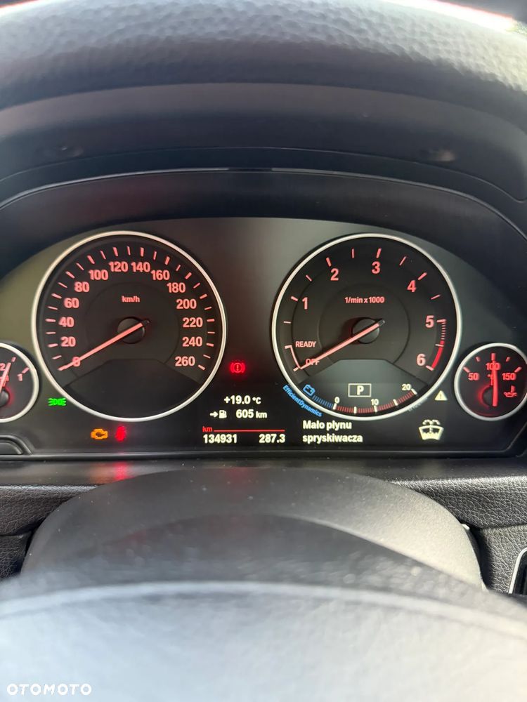 BMW Seria 3 320d xDrive - 10