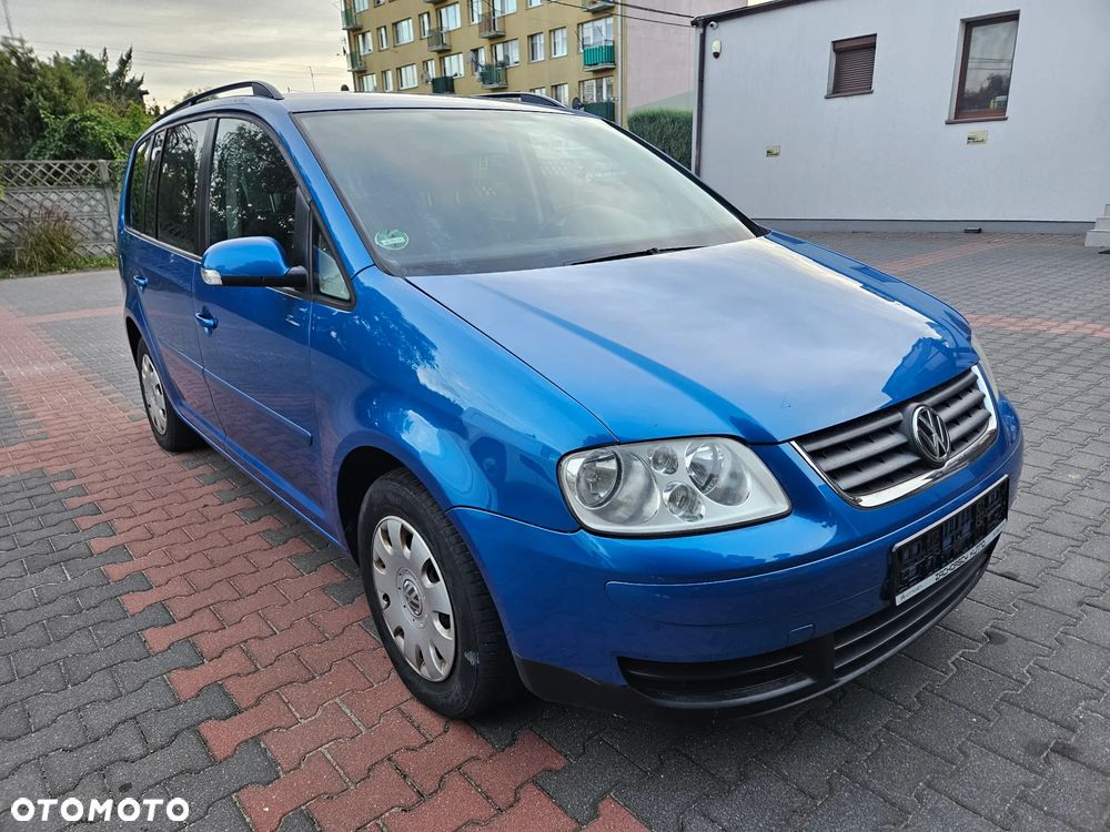 Volkswagen Touran - 3