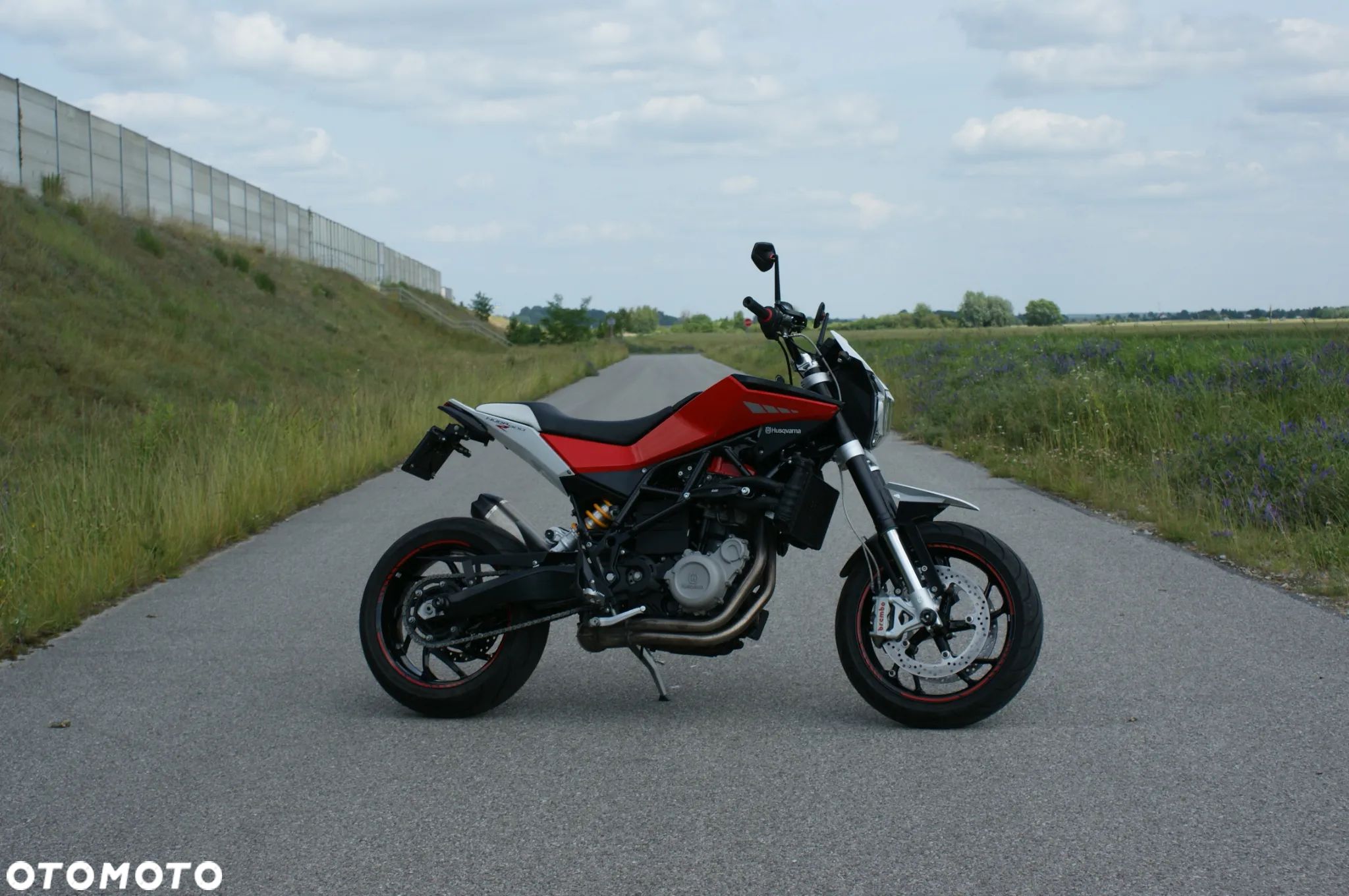 Husqvarna Nuda 900R - 1