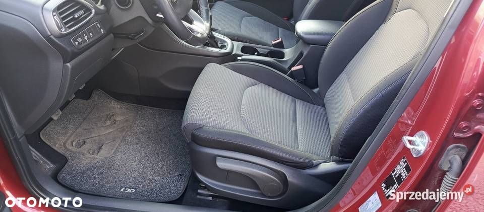 Hyundai i30 1.5 DPI Classic + - 6