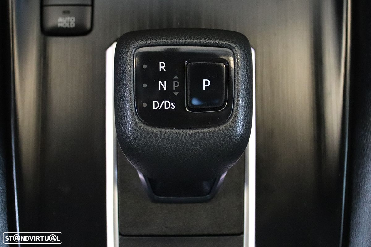 Nissan Qashqai 1.3 DIG-T N-Connecta Xtronic - 15