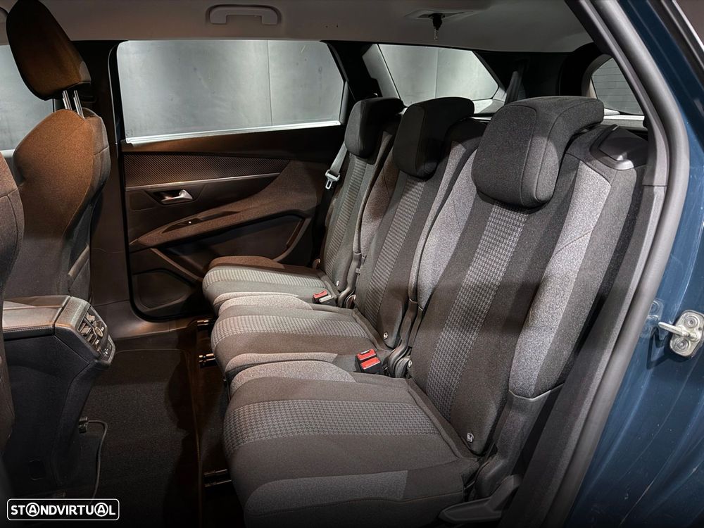 Peugeot 5008 1.5 BlueHDi Allure - 26