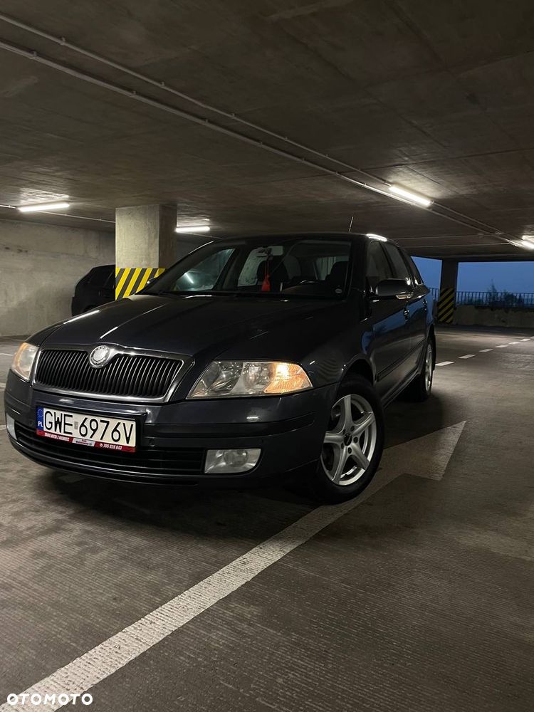 Skoda Octavia 2009 photo 4