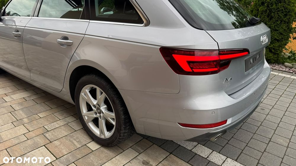 Audi A4 Avant 2.0 TDI Design - 14