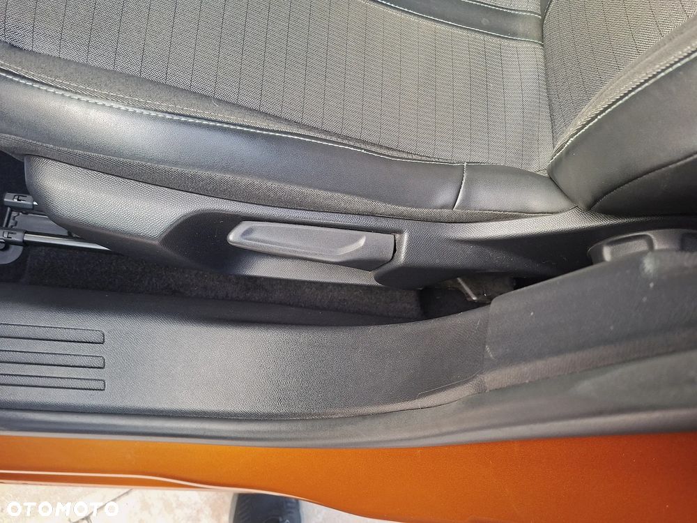 Peugeot 2008 - 15