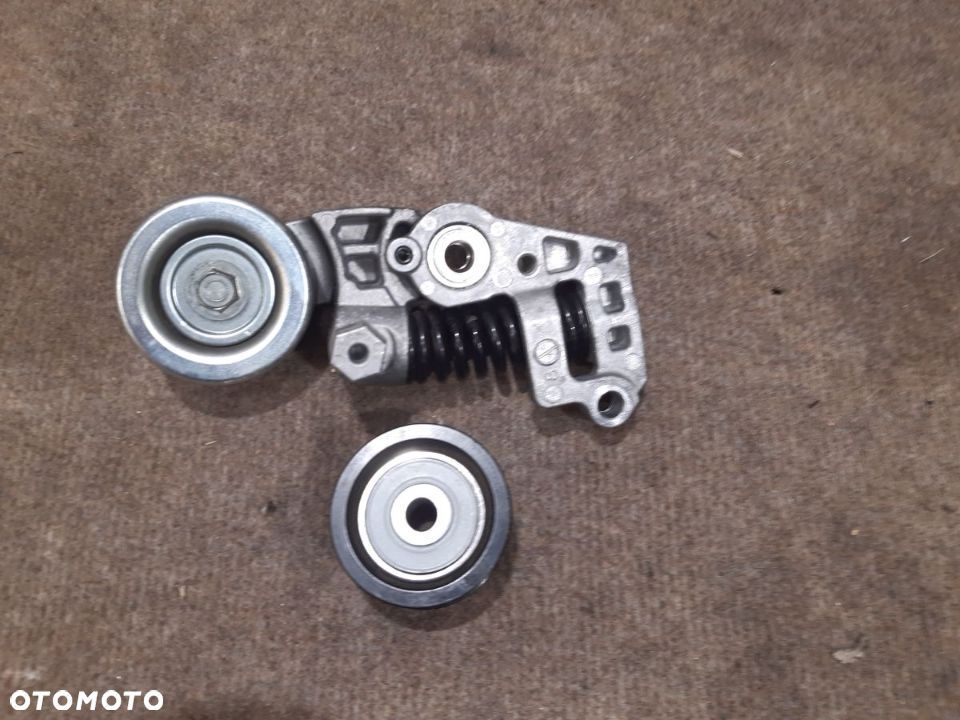 LEXUS NX 2.0T 14-21r Napinacz Paska - 1